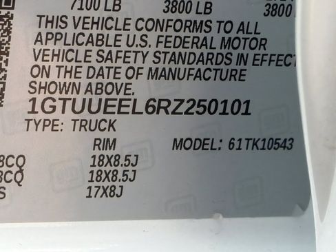 Used 2024 GMC Sierra 1500 AT4 w/ Technology Package image 29