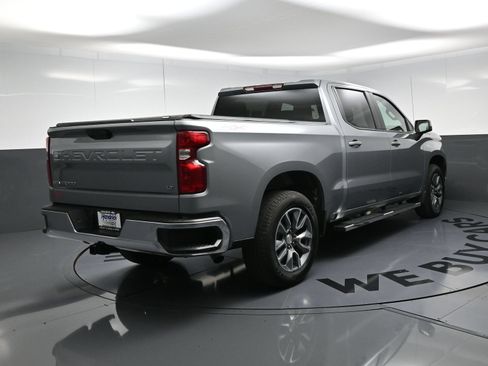 Used 2026 Chevrolet Silverado 1500 LT AWD/4WD image 9
