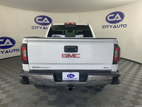 Used 2018 GMC Sierra 1500 SLT AWD/4WD image 4