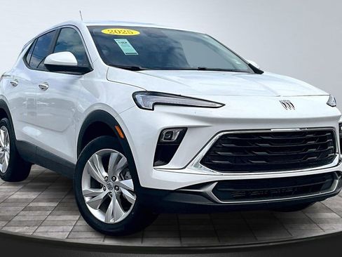 Used 2025 Buick Encore GX Preferred image 4