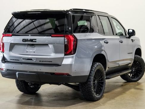 Used 2026 GMC Yukon Elevation w/ Elevation Premium Package AWD/4WD image 7