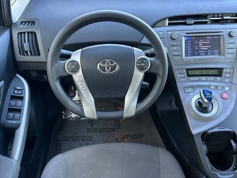 Used 2012 Toyota Prius Plug-In Hybrid image 14