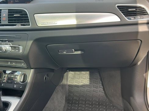 Used 2017 Audi Q3 2.0T Prestige AWD/4WD image 27
