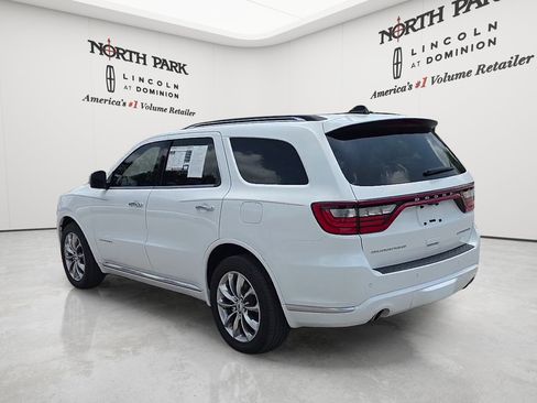 Used 2023 Dodge Durango Citadel RWD image 3
