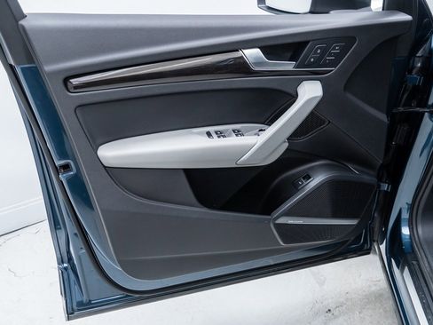 Used 2018 Audi Q5 2.0T Premium Plus w/ Premium Plus Package image 22