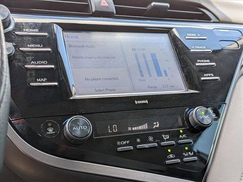 Used 2020 Toyota Camry LE FWD image 6