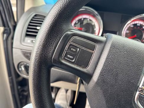 Used 2013 Dodge Grand Caravan SXT FWD image 21
