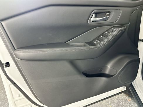 New 2026 Nissan Rogue SV AWD/4WD image 29