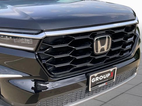 Used 2023 Honda Pilot Touring image 28