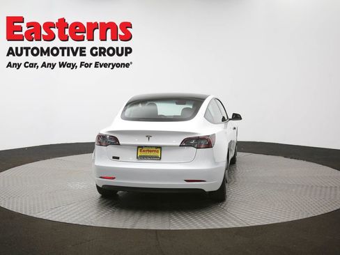 Used 2023 Tesla Model 3 Standard Range image 34