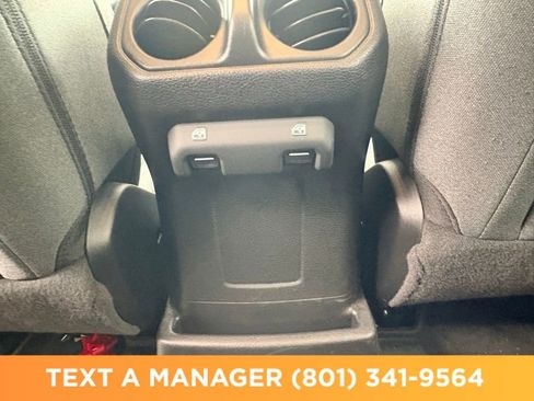 Used 2024 Jeep Wrangler Unlimited w/ LED Headlamp & Fog Lamp Group AWD/4WD image 14