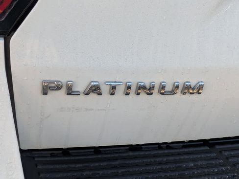 Used 2021 Ford Expedition Max Platinum image 11