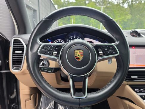 Used 2020 Porsche Cayenne AWD/4WD image 26