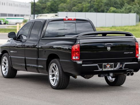 Used 2005 Dodge Ram 1500 Truck 2WD Quad Cab image 14