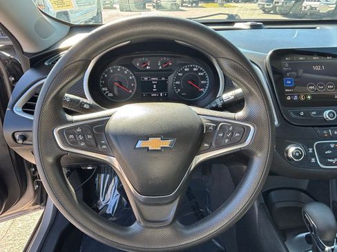 Used 2024 Chevrolet Malibu LS image 14
