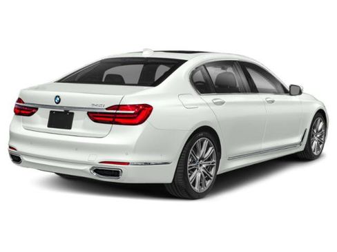 Used 2019 BMW 740i RWD image 5