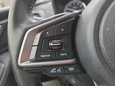 Used 2023 Subaru Forester Touring image 27