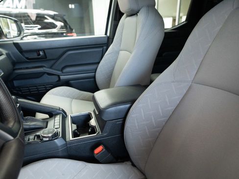 Used 2024 Toyota Tacoma SR5 image 10