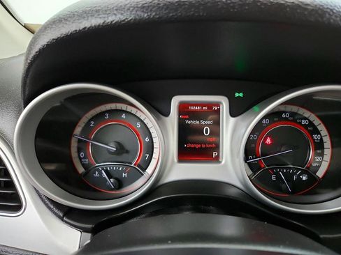Used 2019 Dodge Journey SE w/ Premium Group FWD image 15