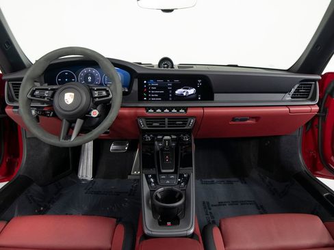 Certified 2025 Porsche 911 Carrera image 38