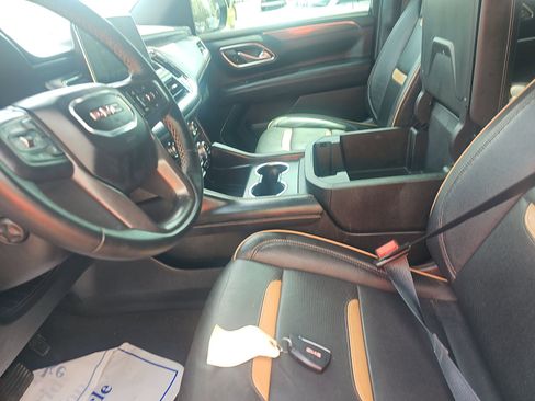 Used 2024 GMC Yukon XL AT4 w/ AT4 Premium Package image 8