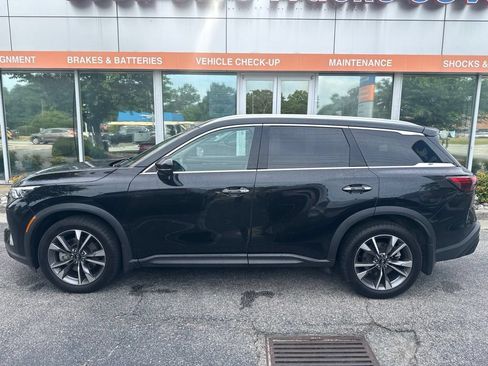 Used 2023 INFINITI QX60 Luxe w/ Vision Package AWD/4WD image 3