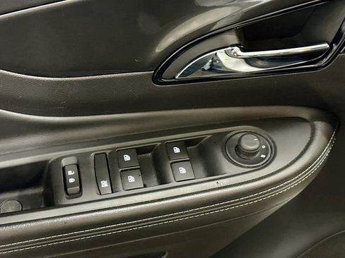 Used 2019 Buick Encore Preferred image 18