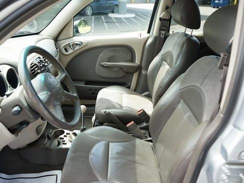 Used 2001 Chrysler PT Cruiser image 12