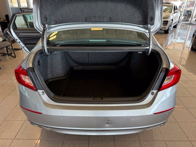 Used 2021 Honda Accord Touring image 24