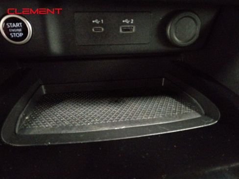 Used 2023 Nissan Rogue SV image 17