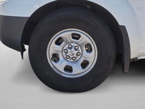 Used 2021 Nissan Frontier S image 20