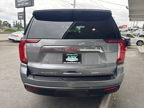 Used 2021 GMC Yukon AT4 w/ AT4 Premium Package AWD/4WD image 5