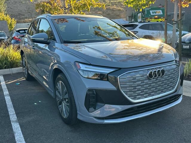 Used 2023 Audi Q4 e-tron Premium w/ Convenience Package RWD image 2