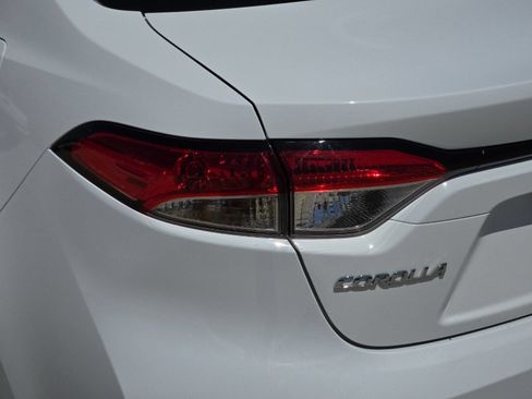 Used 2024 Toyota Corolla LE FWD image 23