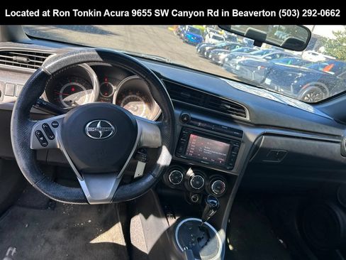 Used 2014 Scion tC FWD image 11