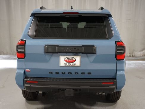 New 2026 Toyota 4Runner SR5 AWD/4WD image 7