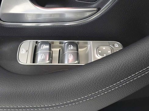 Used 2026 Mercedes-Benz GLS 450 4MATIC image 25