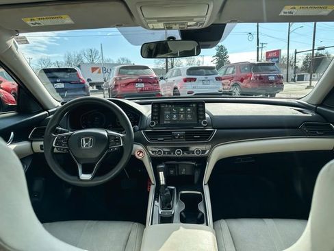 Used 2018 Honda Accord EX image 22