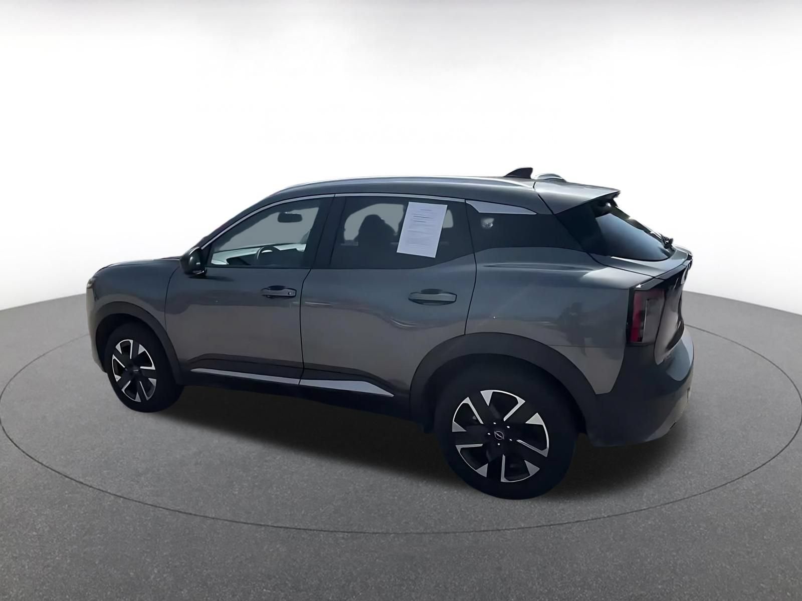 Used 2026 Nissan Kicks SV w/ Cold Weather Package AWD/4WD image 9