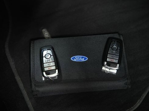 Used 2021 Ford Expedition Platinum image 48