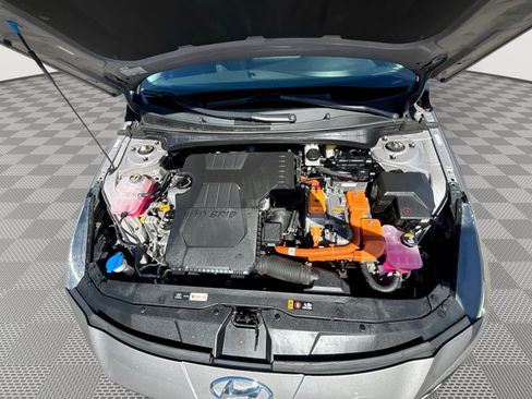 Used 2023 Hyundai Elantra Blue FWD image 17