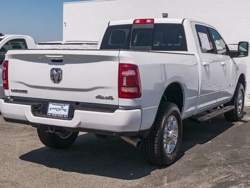 Used 2024 RAM 2500 Laramie AWD/4WD image 9