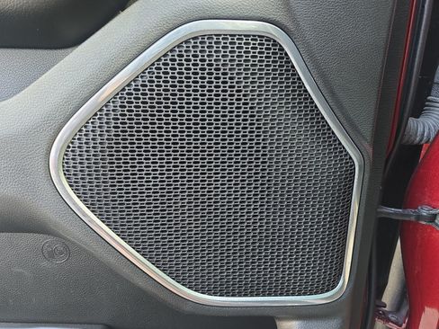 Used 2022 RAM 1500 Laramie AWD/4WD image 25