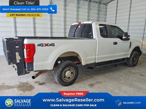Used 2017 Ford F250 XL w/ Power Equipment Group AWD/4WD image 4