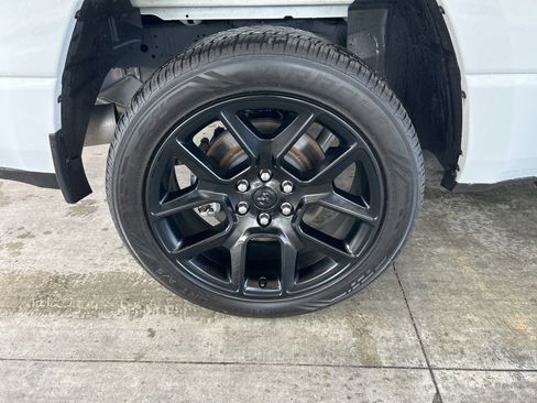 Used 2023 RAM 1500 Laramie image 23