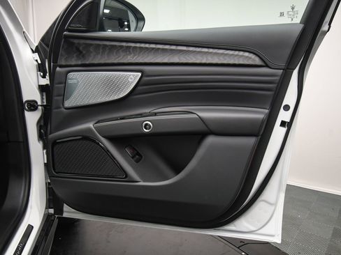 New 2025 Maserati Grecale Modena AWD/4WD image 38