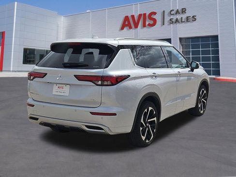 Used 2024 Mitsubishi Outlander SEL image 6