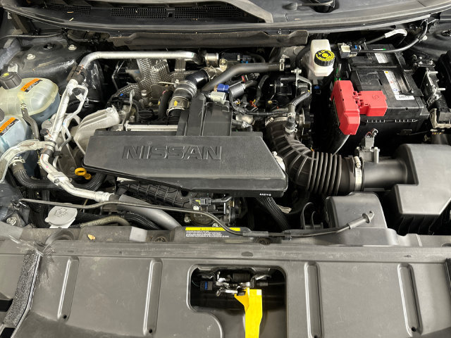 Used 2024 Nissan Rogue S AWD/4WD image 31