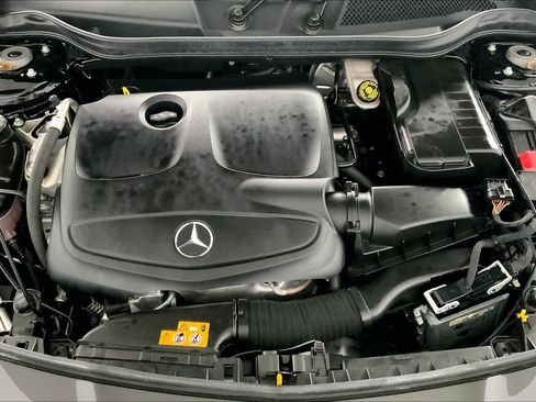 Used 2019 Mercedes-Benz CLA 250 4MATIC image 29