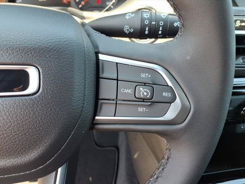 New 2026 Jeep Compass Latitude AWD/4WD image 26